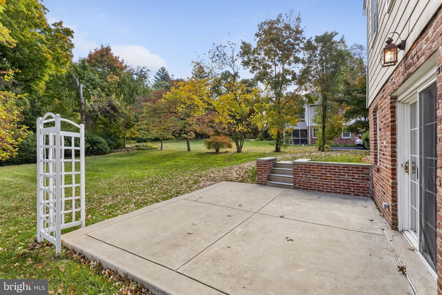 411 Saint Davids Avenue photo 28