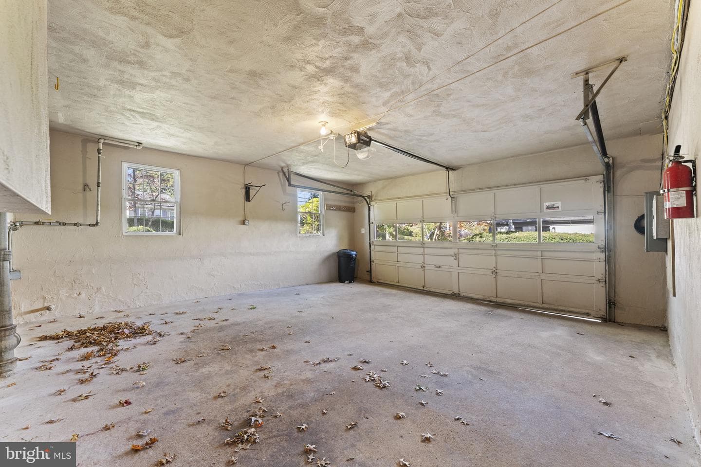 411 Saint Davids Avenue photo 31