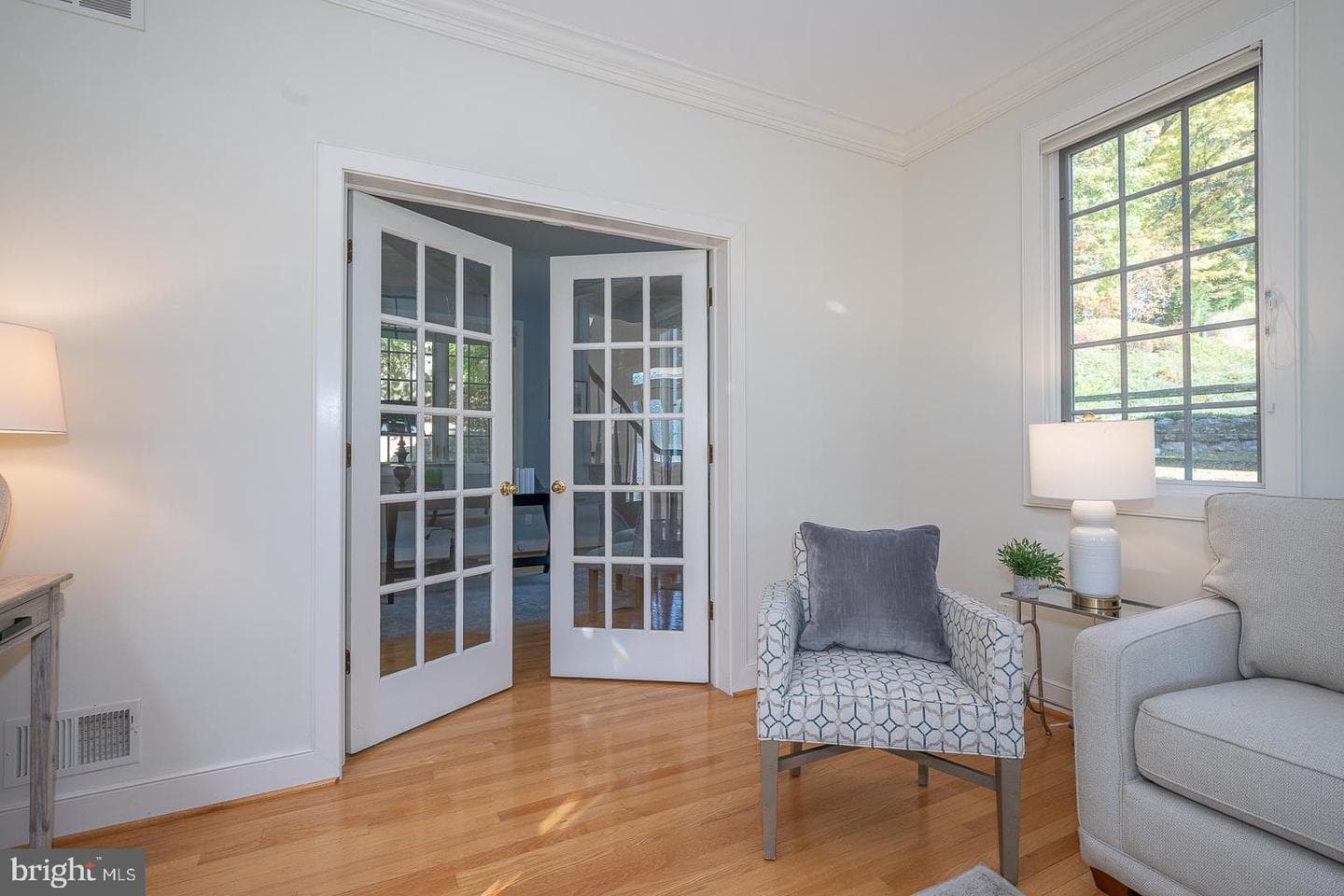 5021 Brittany Lane photo 9