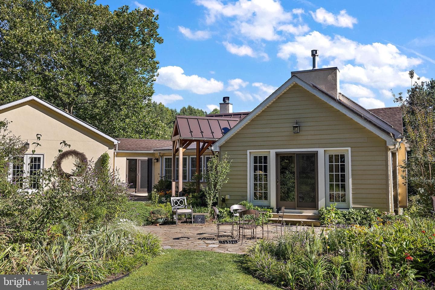 126 Ridge Road photo 3