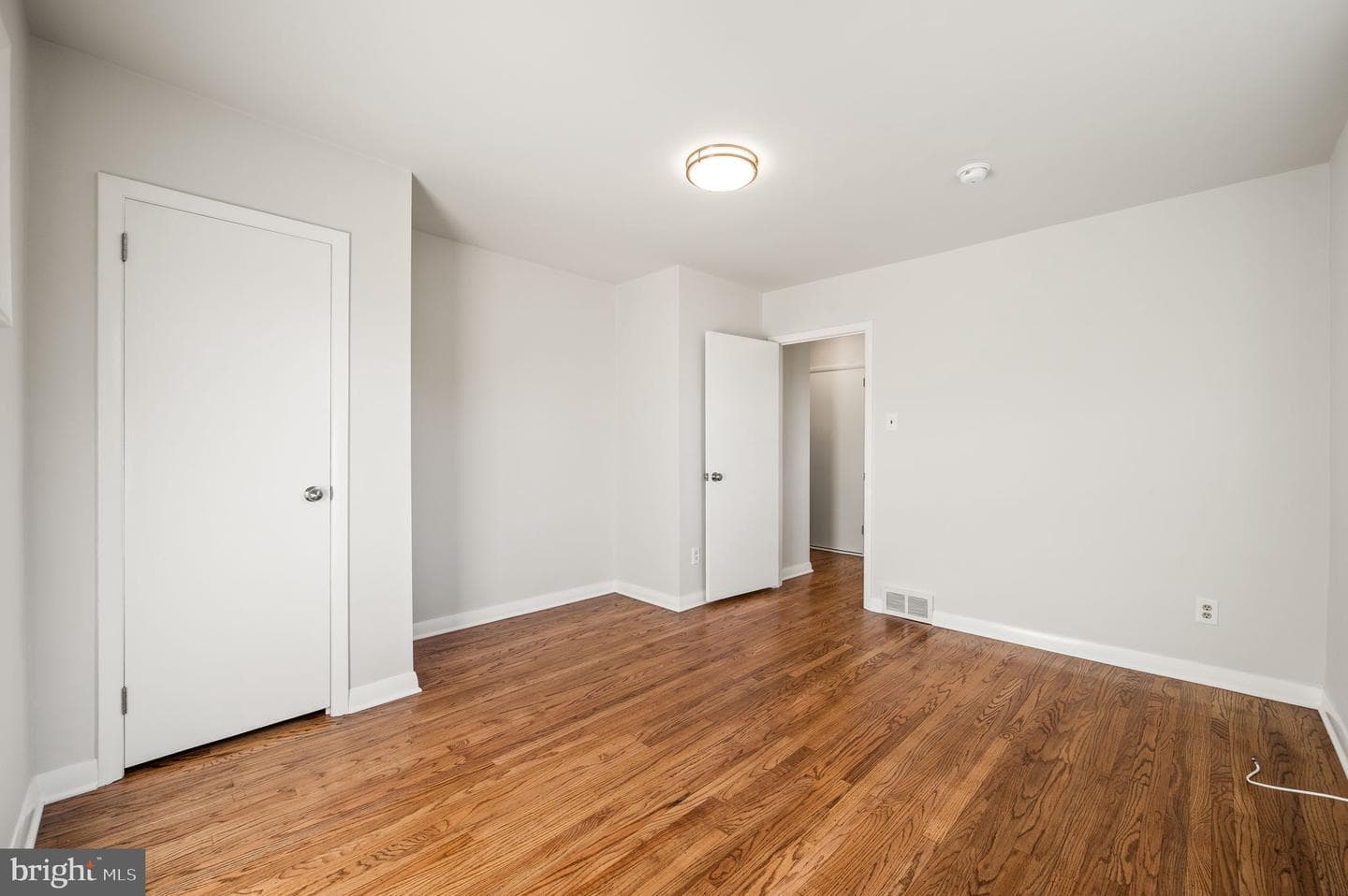 422 S Central Boulevard photo 10