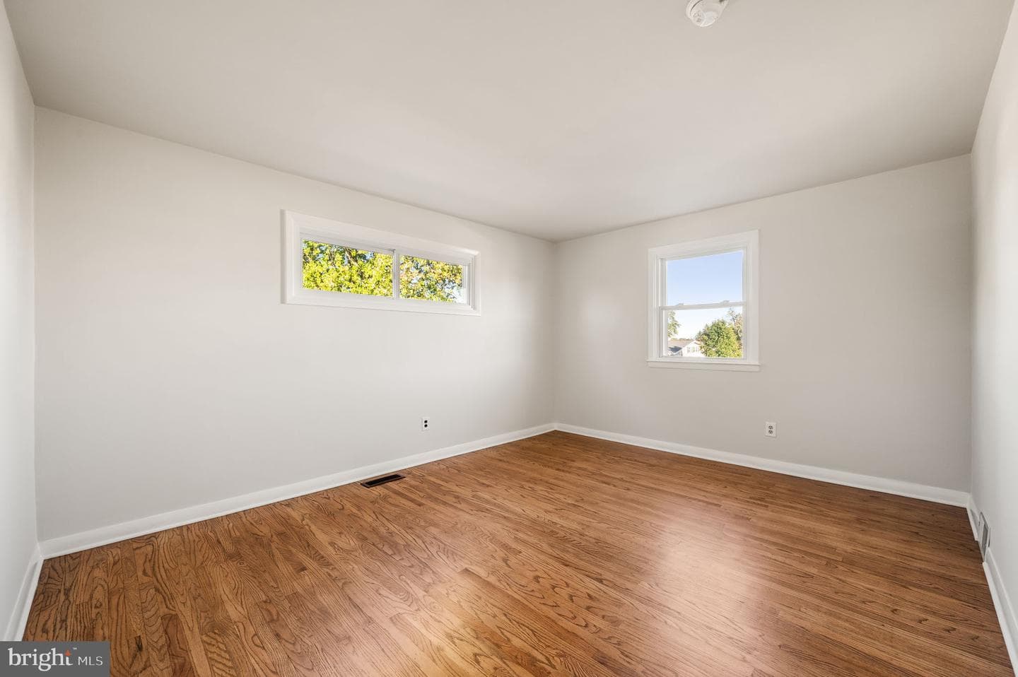 422 S Central Boulevard photo 11