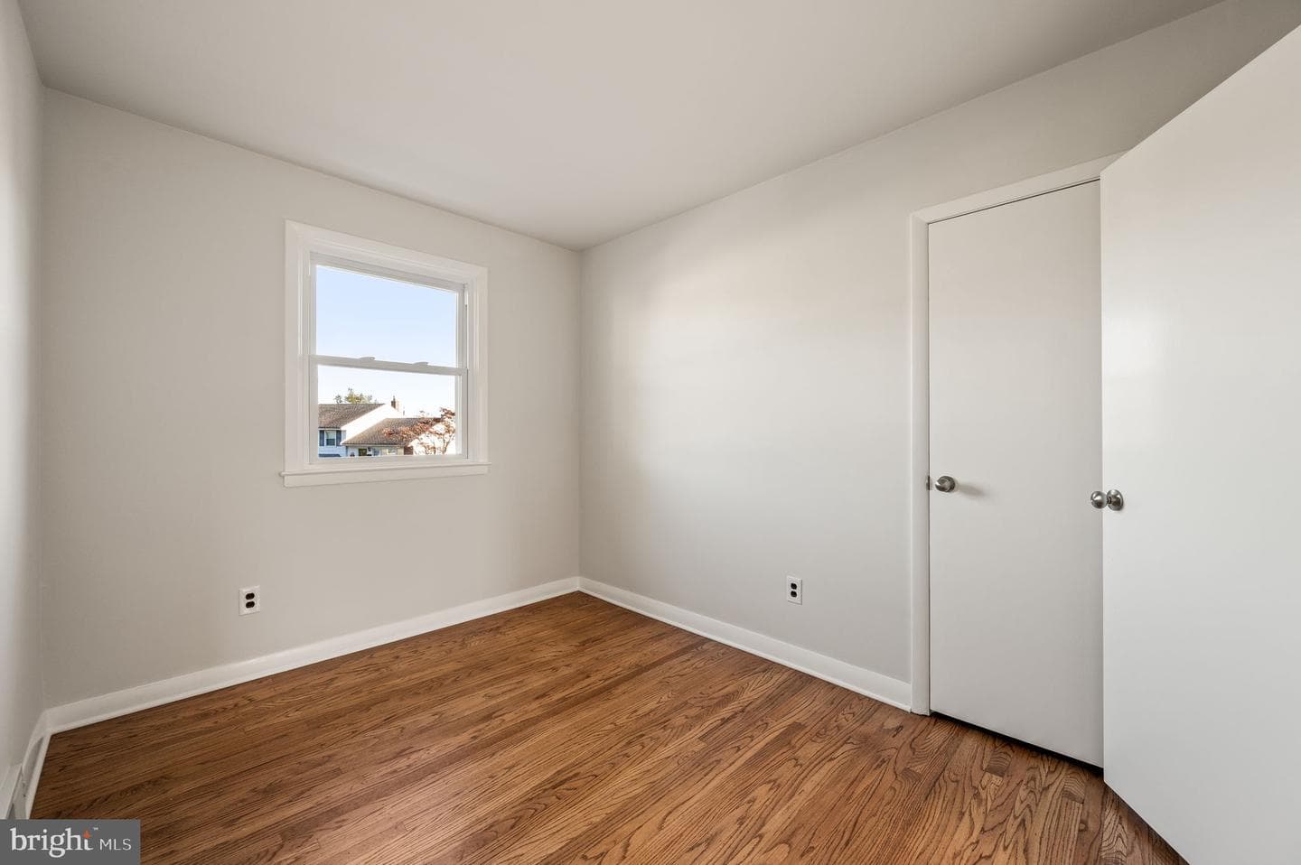 422 S Central Boulevard photo 12