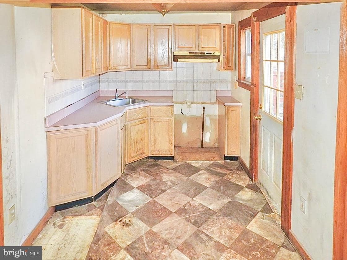 905 Springfield Road photo 10