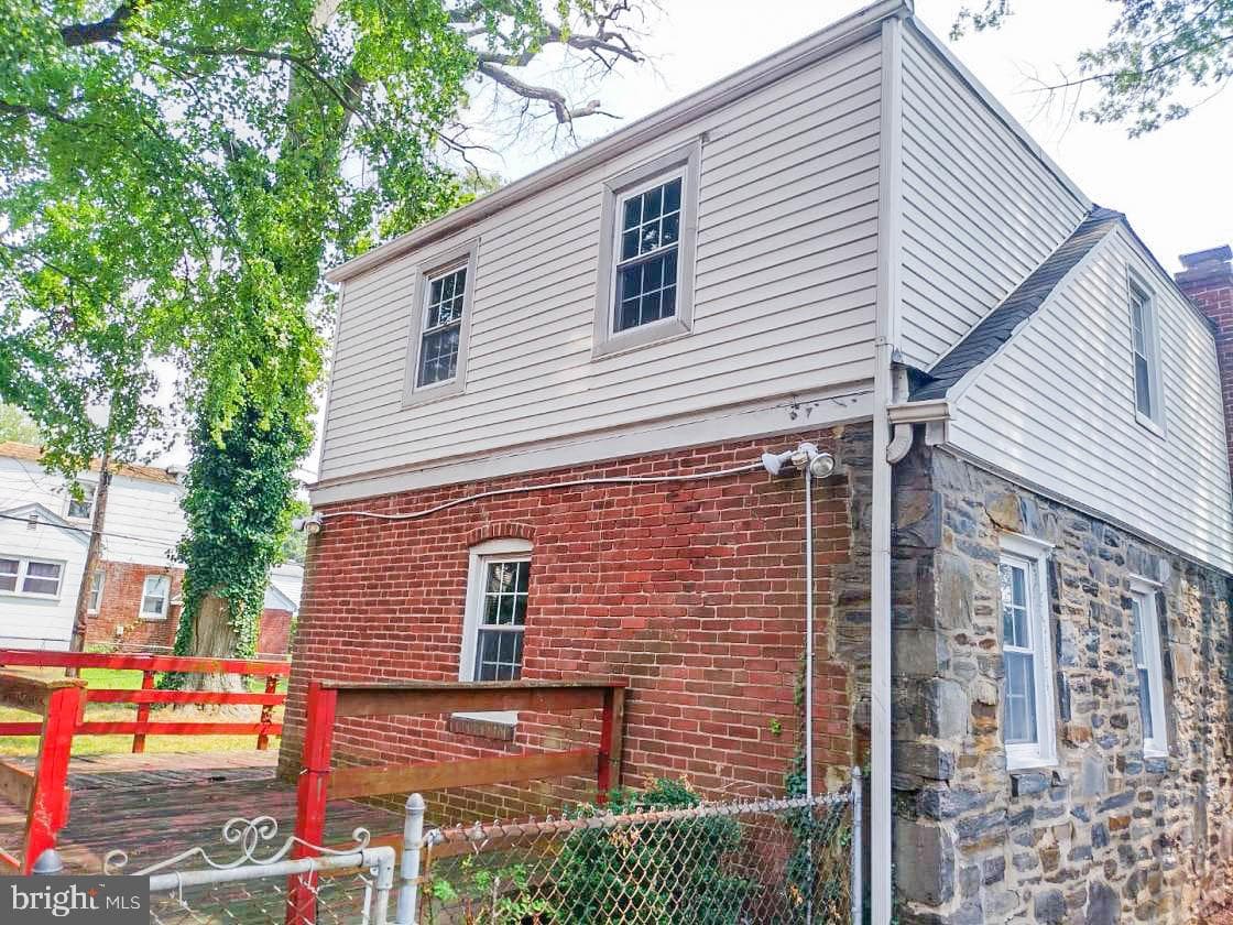 905 Springfield Road photo 26