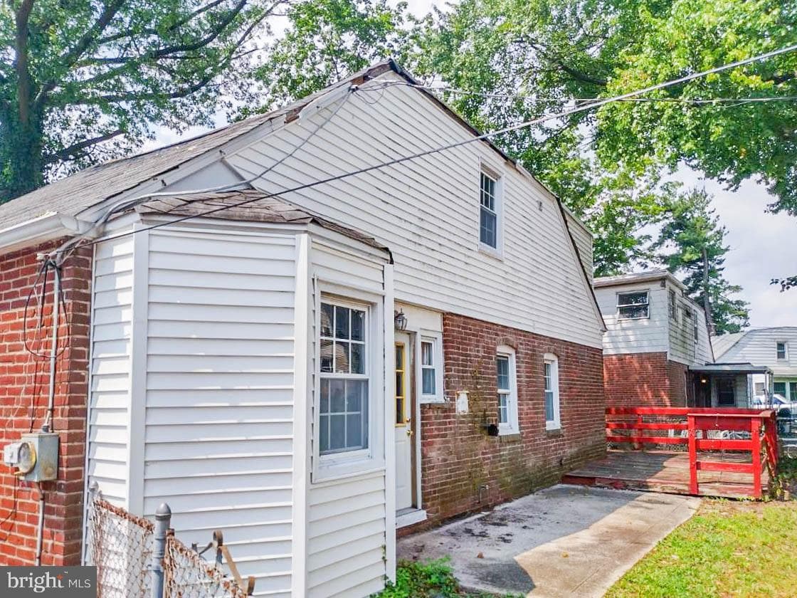 905 Springfield Road photo 27