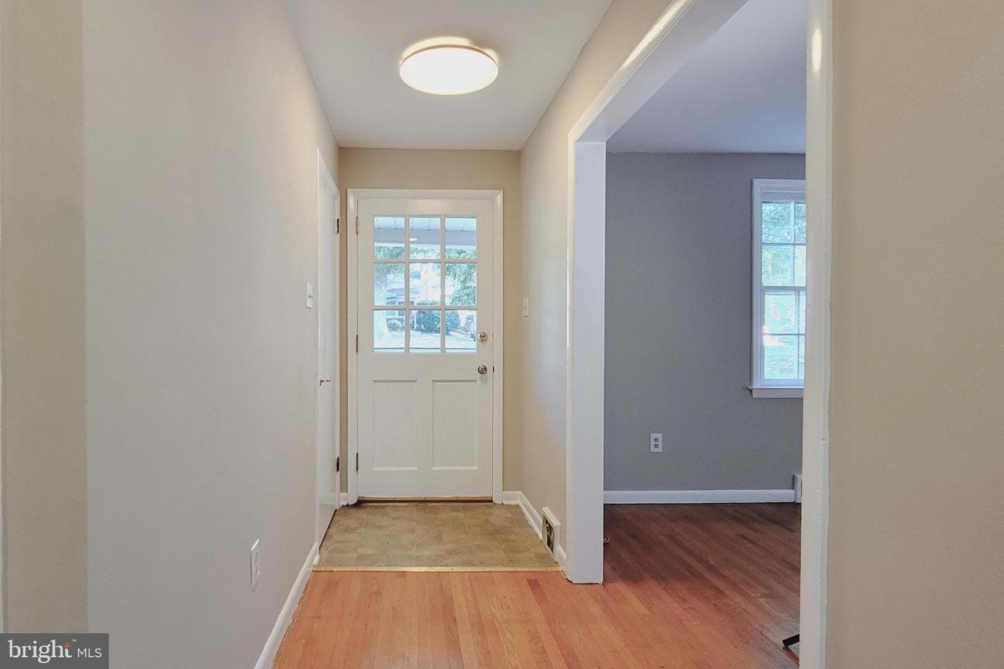 120 Snyder Lane photo 3