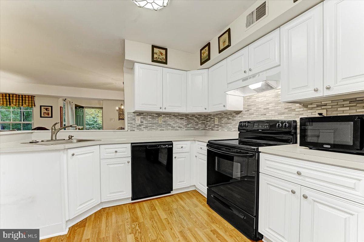 56 Bayberry Court photo 3
