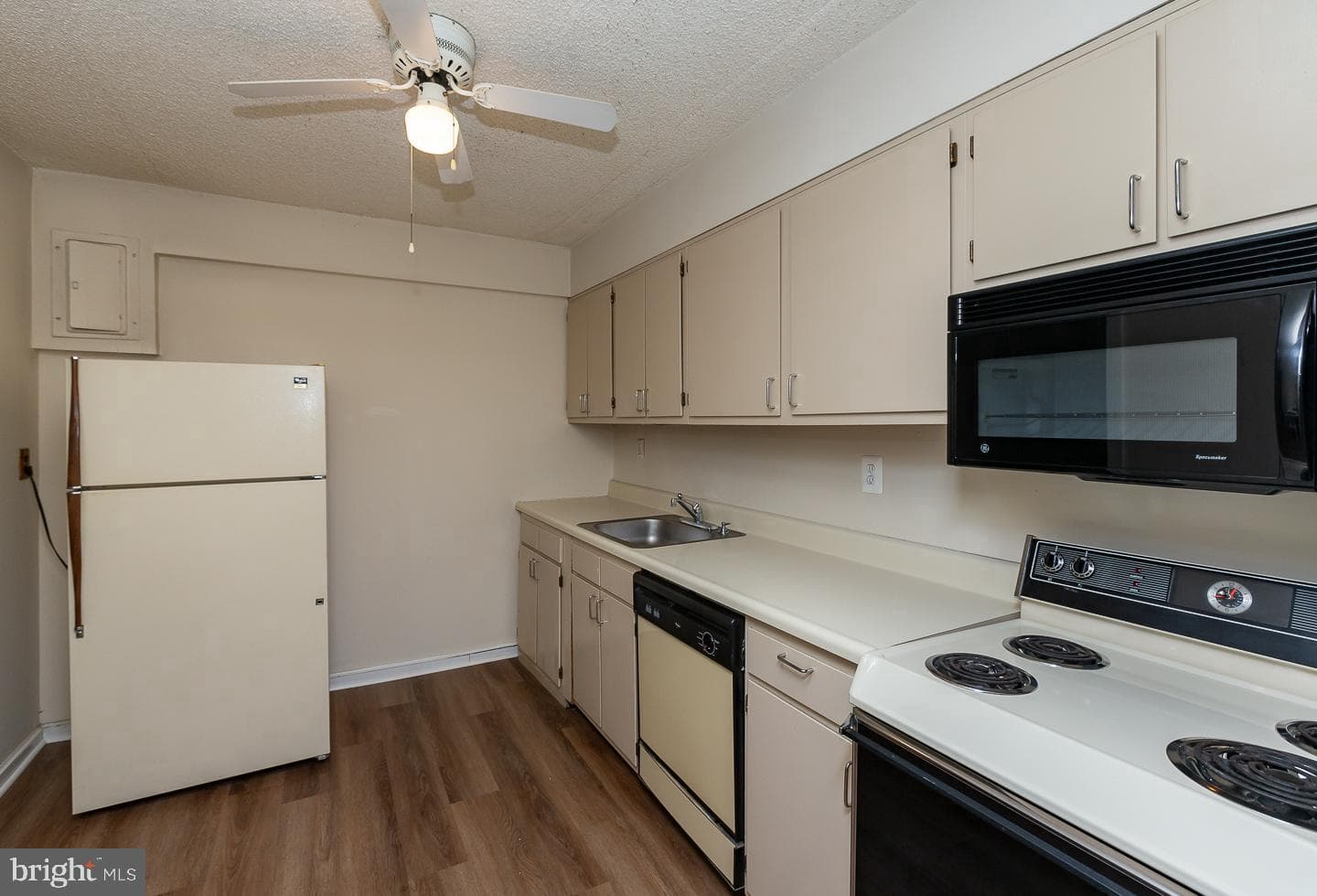 400 Glendale #d41 photo 11