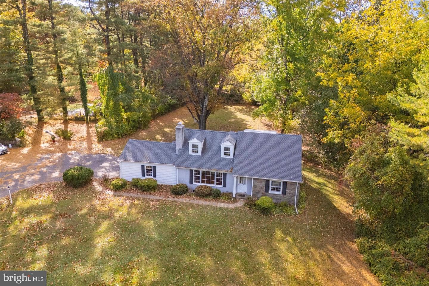 722 Sproul Road photo 1