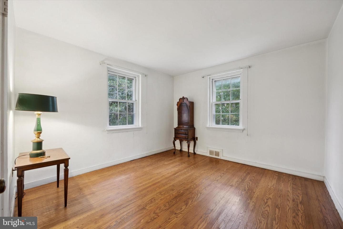 722 Sproul Road photo 13