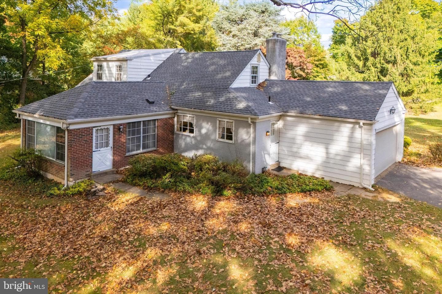 722 Sproul Road photo 22