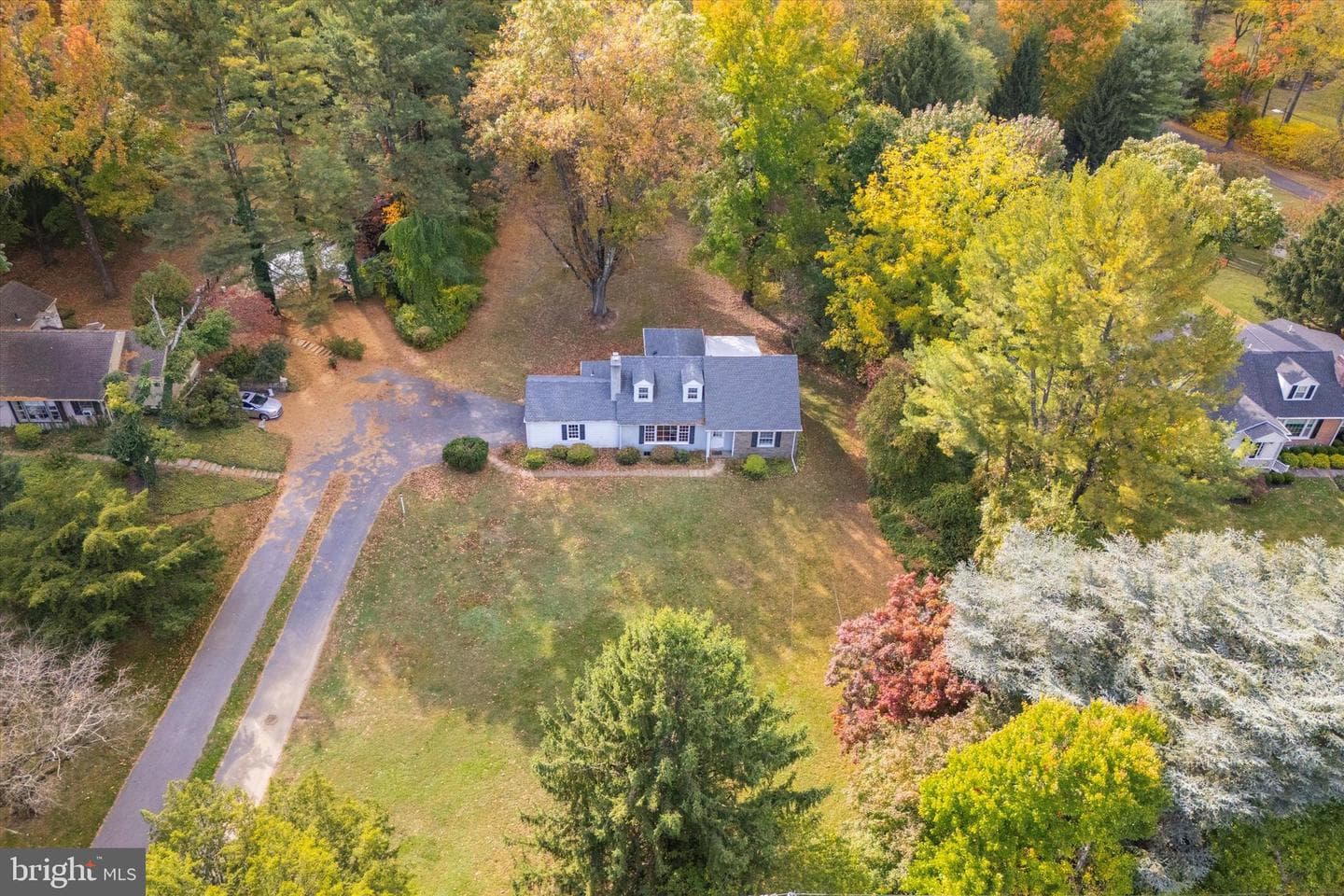 722 Sproul Road photo 25