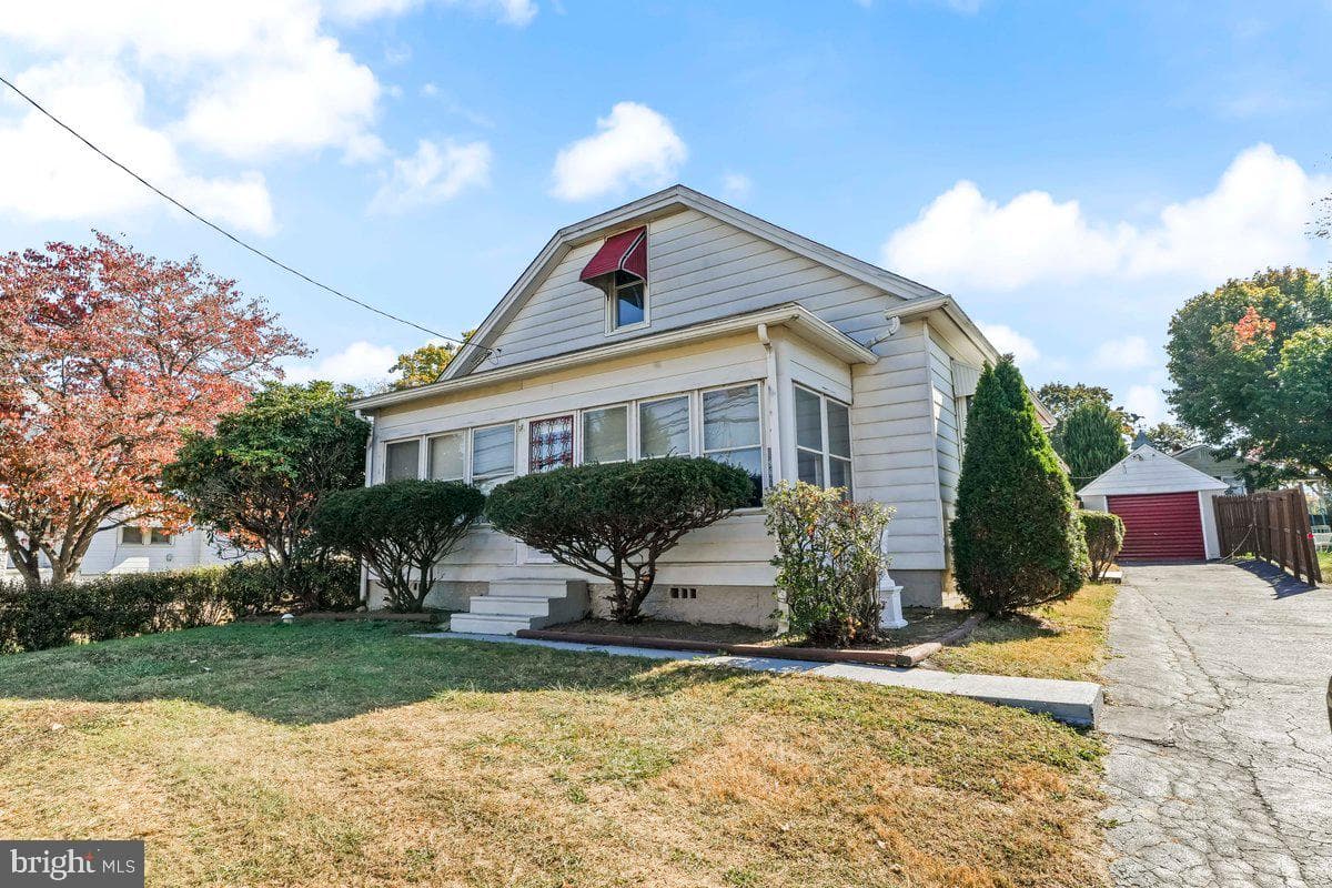 2225 Meetinghouse Road photo 1