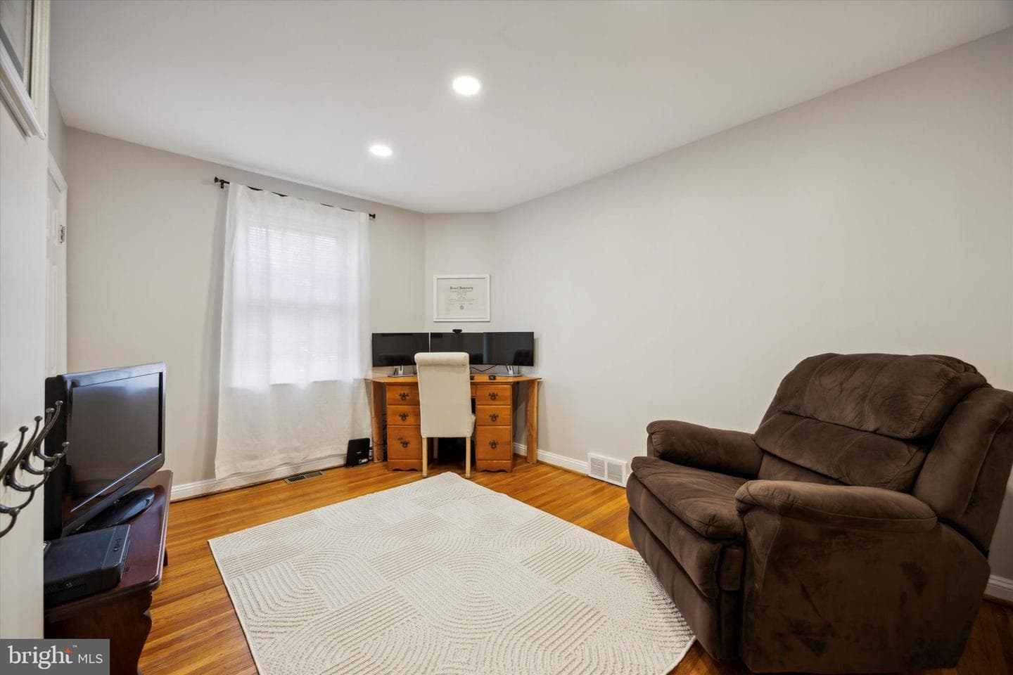 1372 Harrington Road photo 10