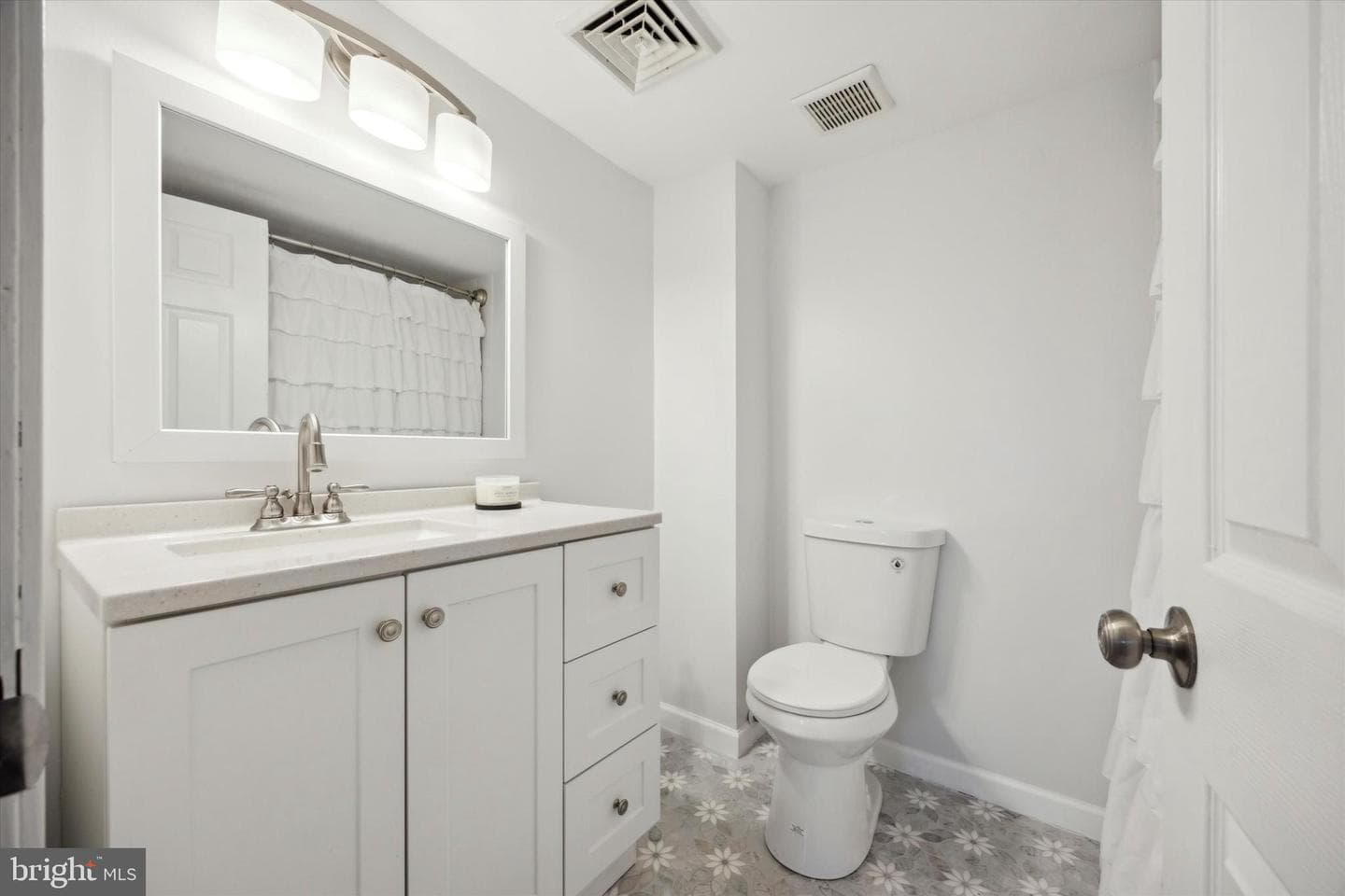 1372 Harrington Road photo 18