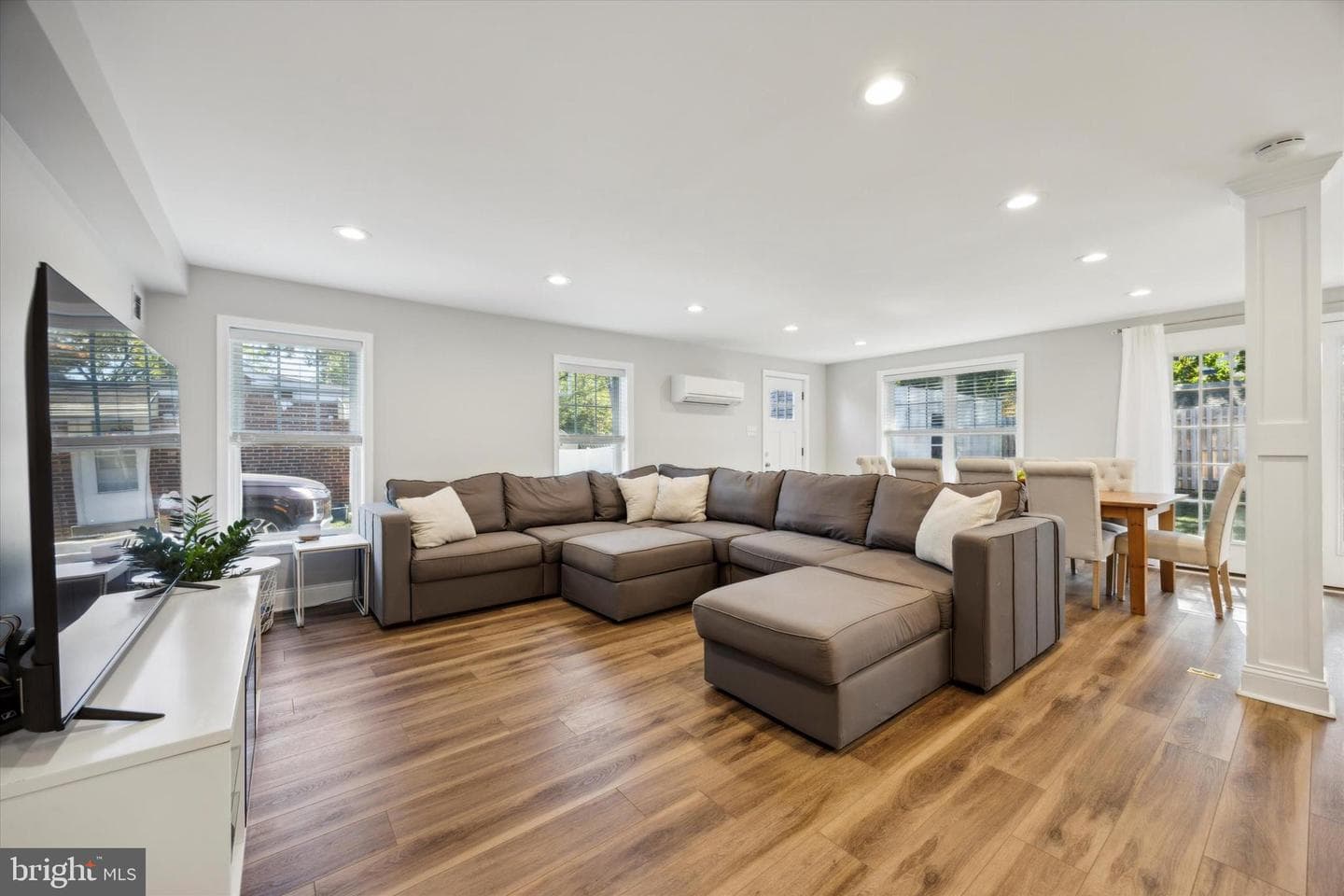 1372 Harrington Road photo 8