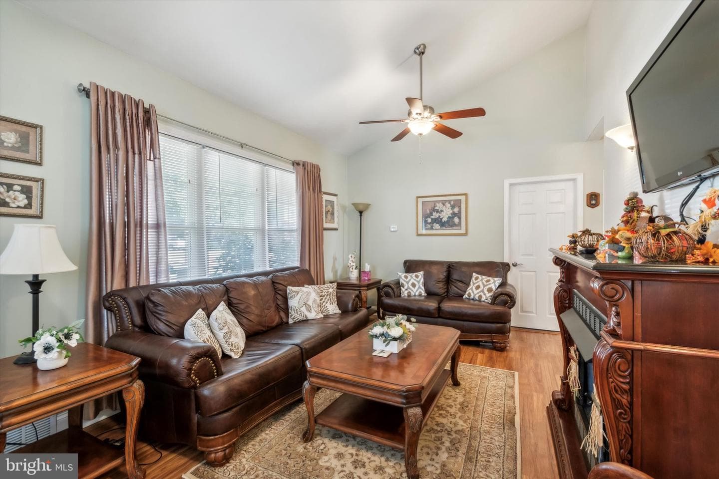 1010 Primos Avenue photo 4