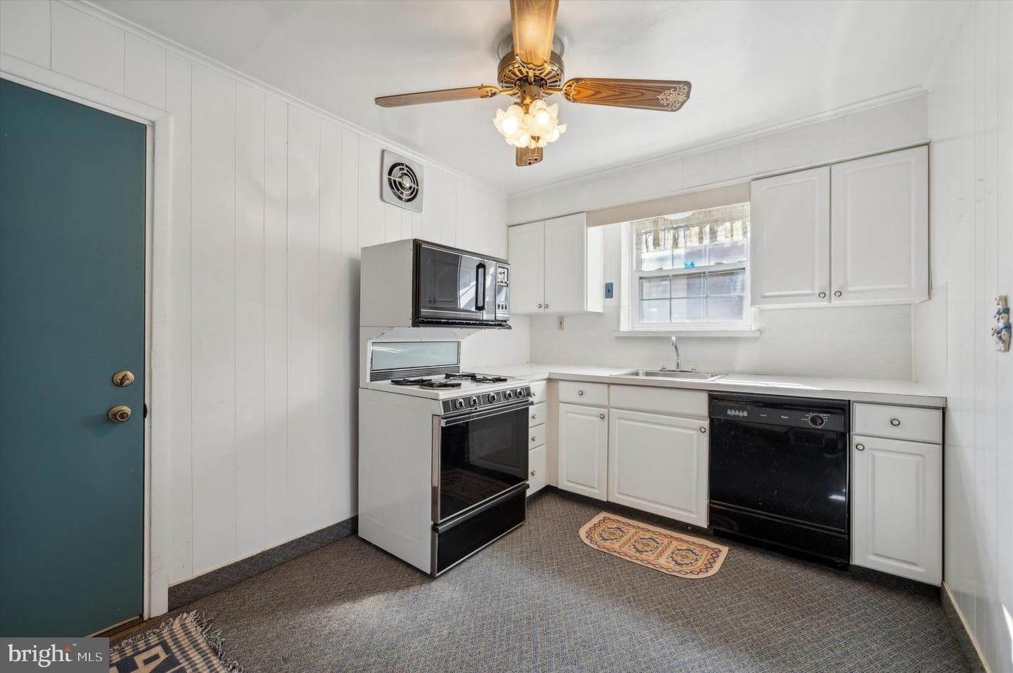 25 West Avenue photo 12