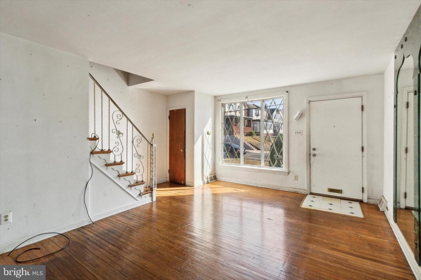 749 Fern Street photo 4