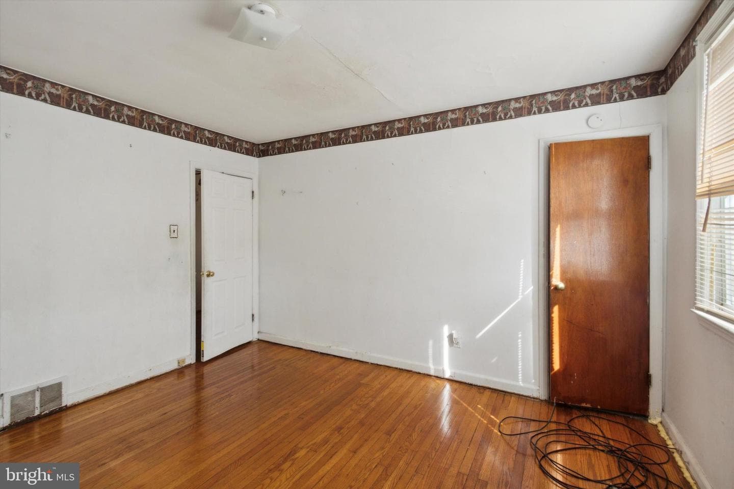 749 Fern Street photo 8
