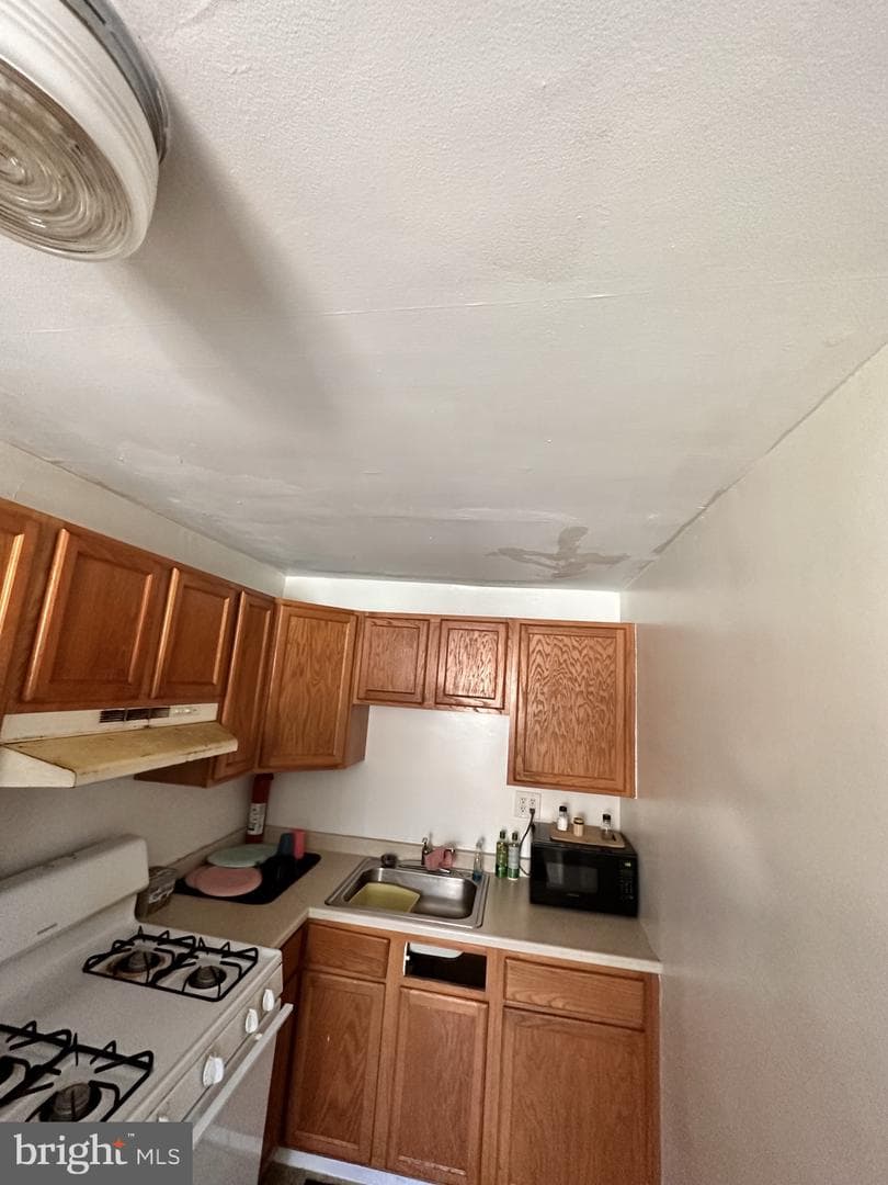 104 W 21st Street photo 7