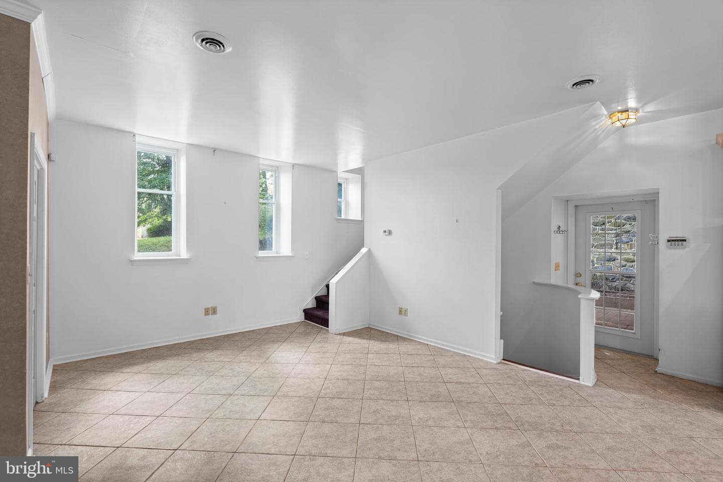 247 Moria Place photo 7