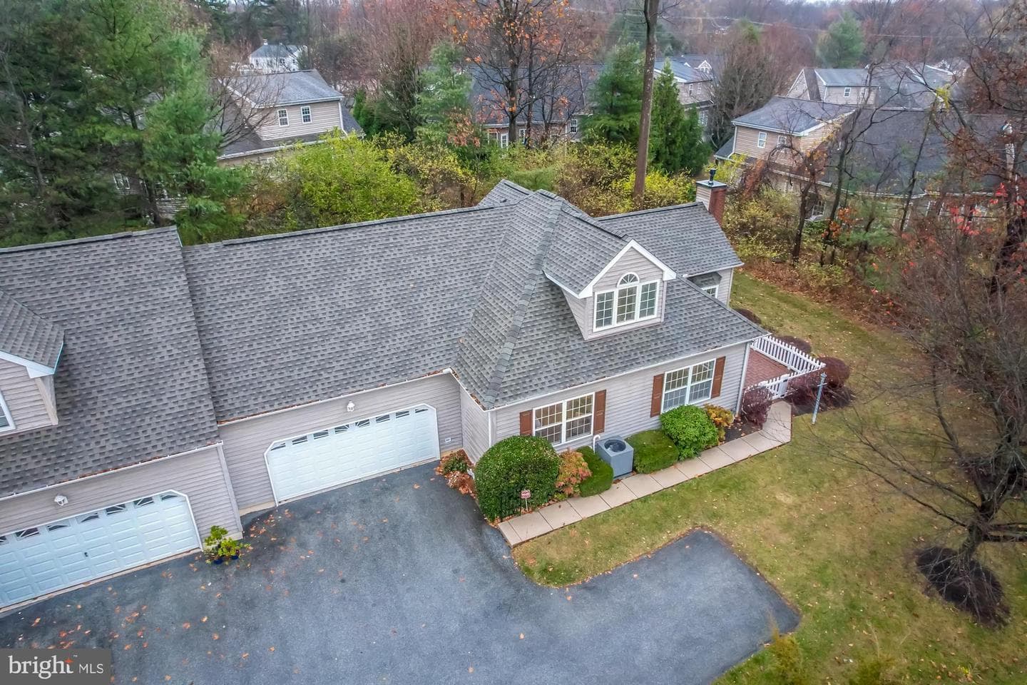 3302 Century Lane photo 1