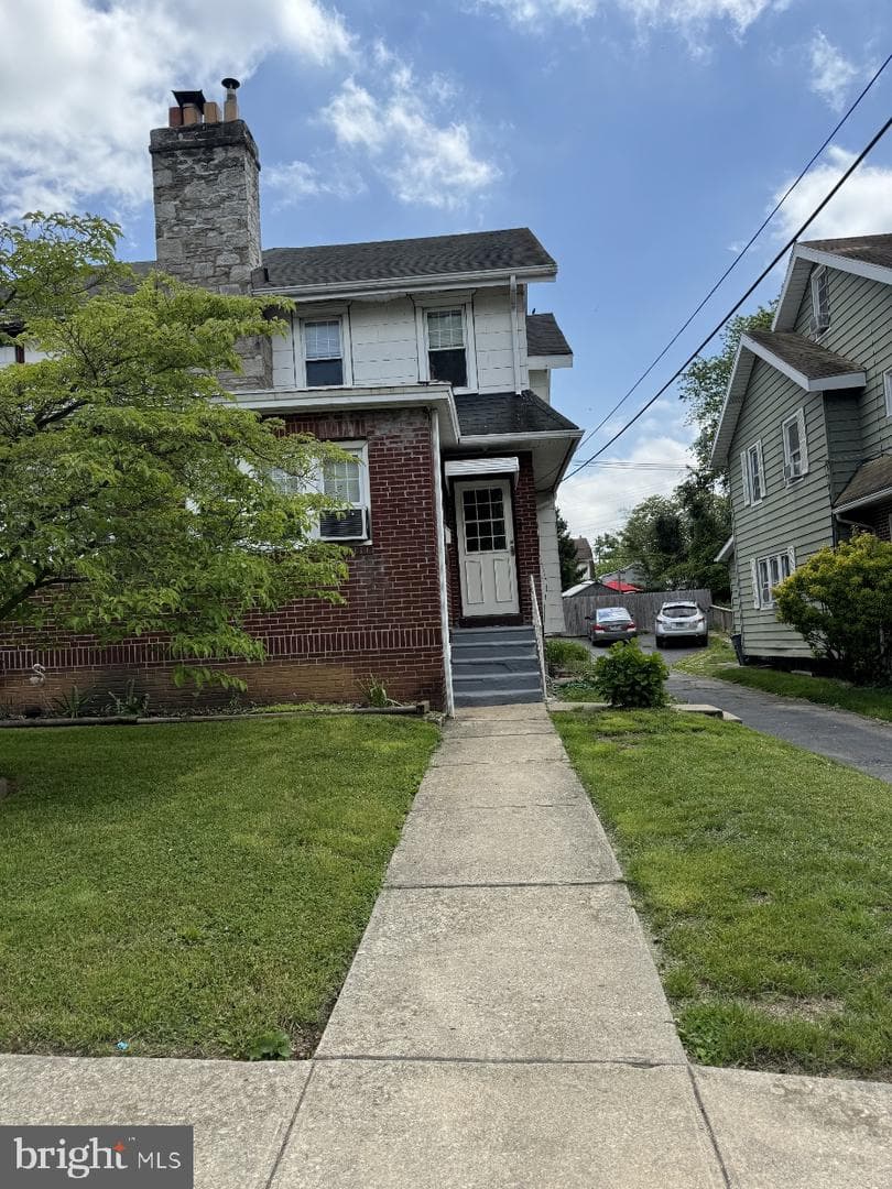 431 S Scott Avenue photo 1