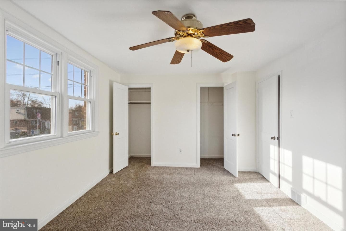 709 Tasker Street photo 24