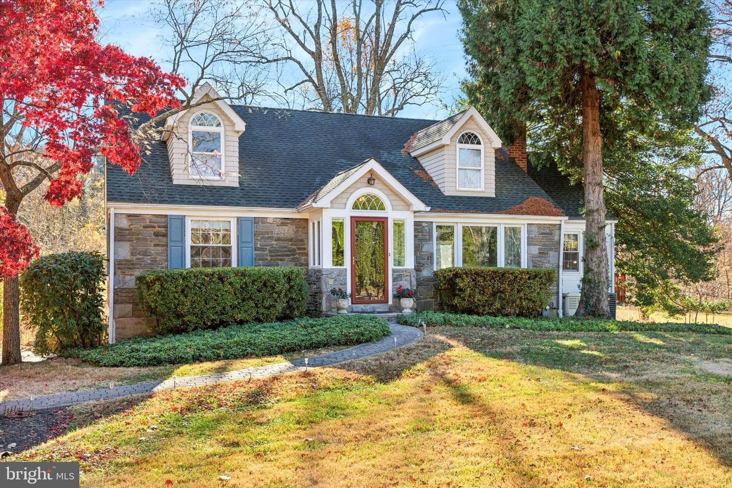233 Sinkler Drive photo 3
