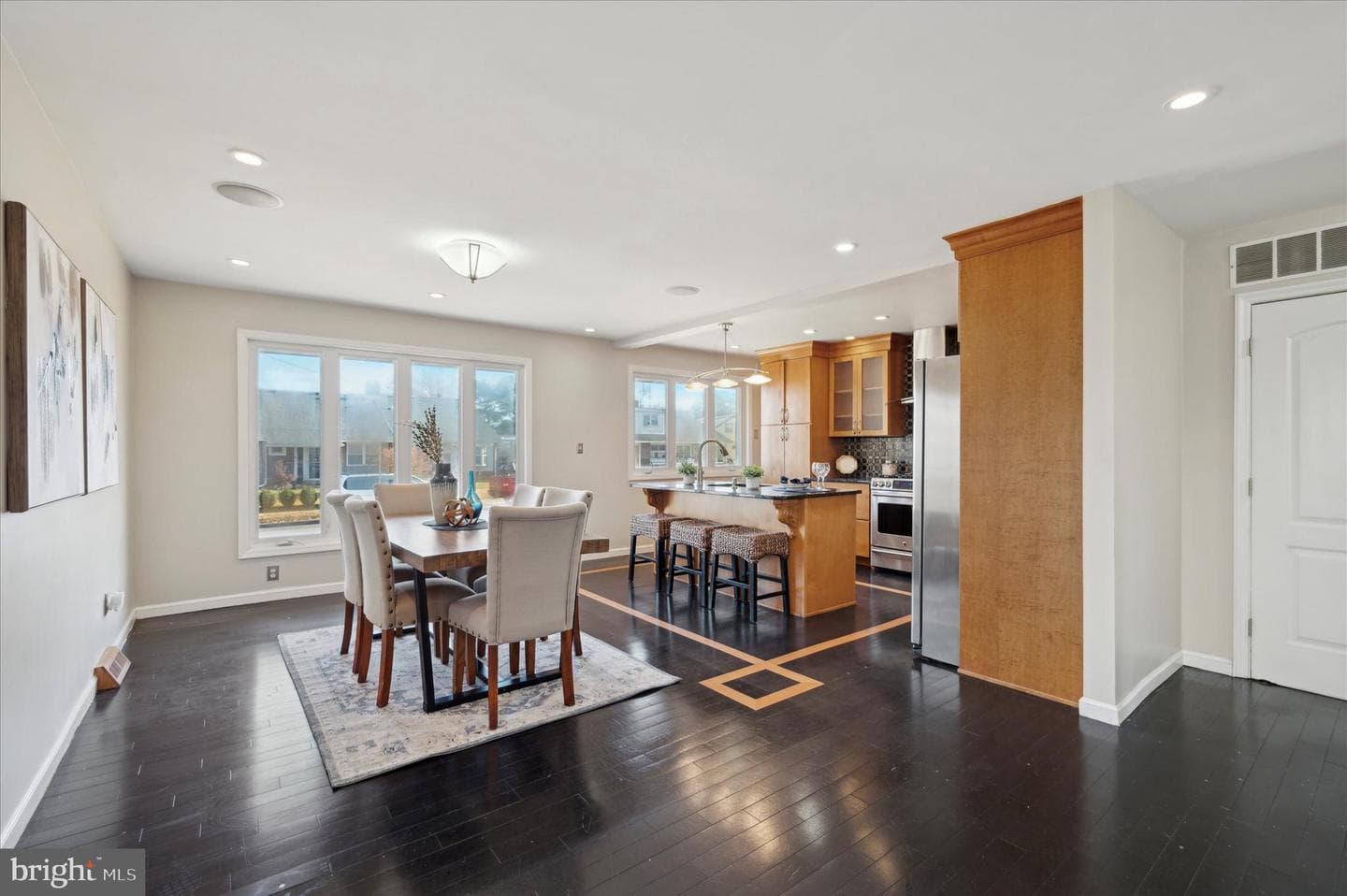 513 Lee Road photo 2