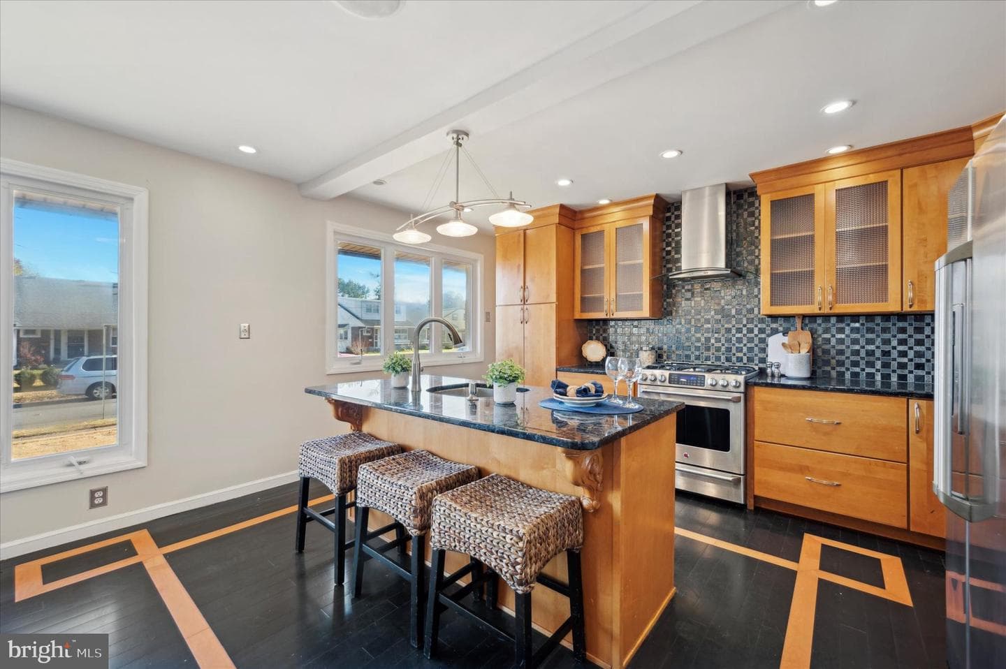 513 Lee Road photo 7