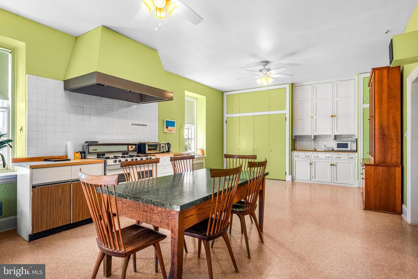 705 Church Road photo 21