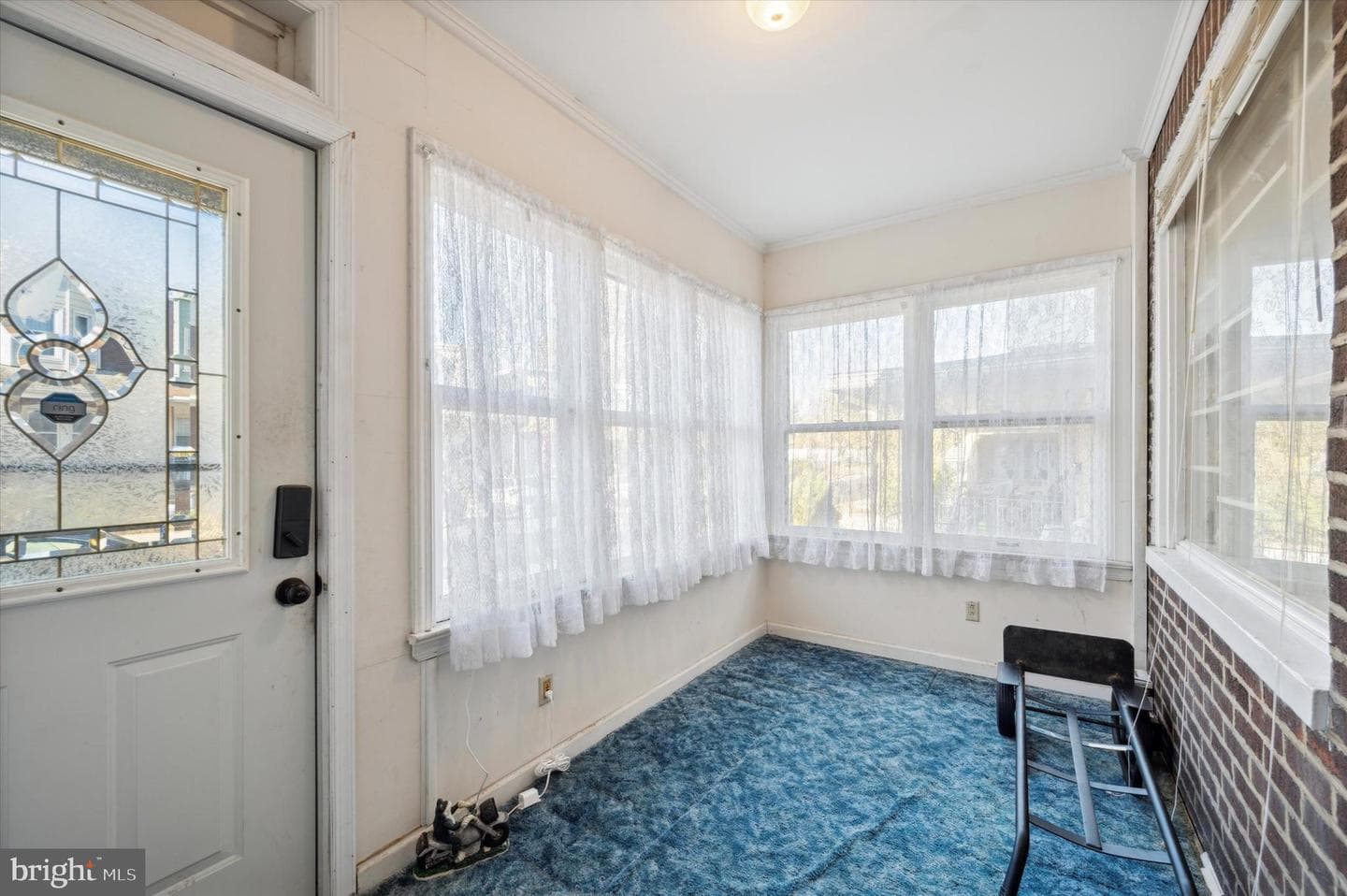 1029 Yates Avenue photo 3