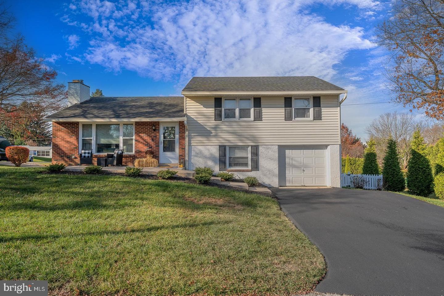 611 Tennis Avenue photo 1