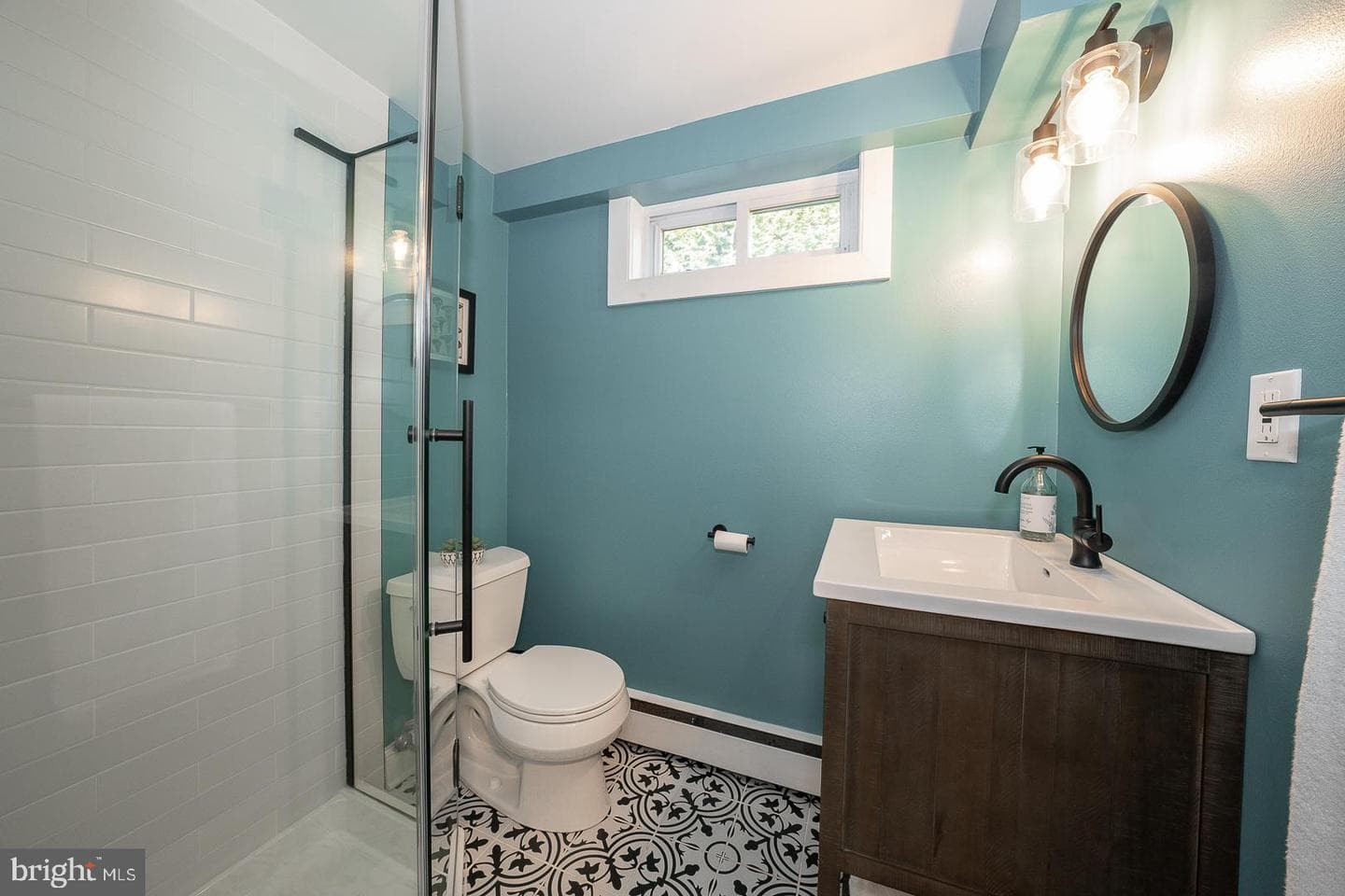 611 Tennis Avenue photo 24