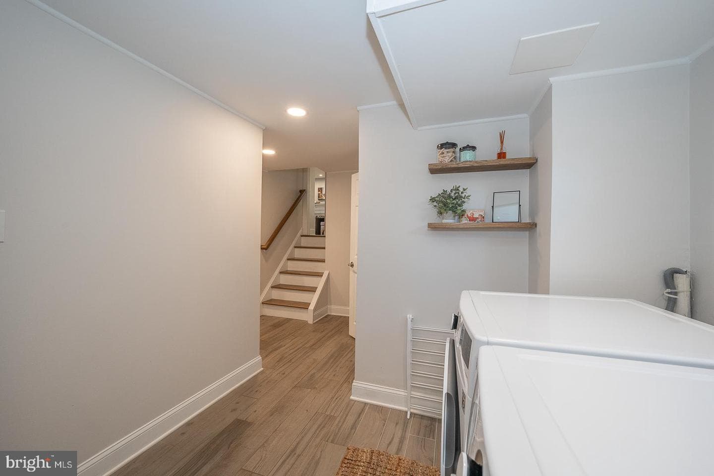 611 Tennis Avenue photo 27
