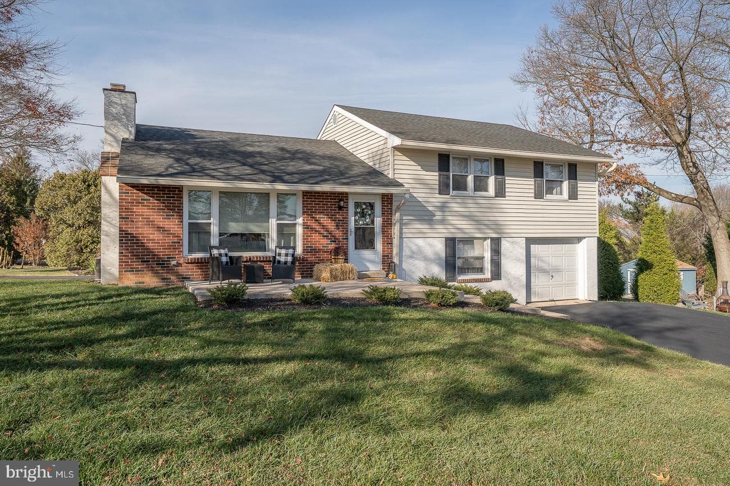 611 Tennis Avenue photo 3