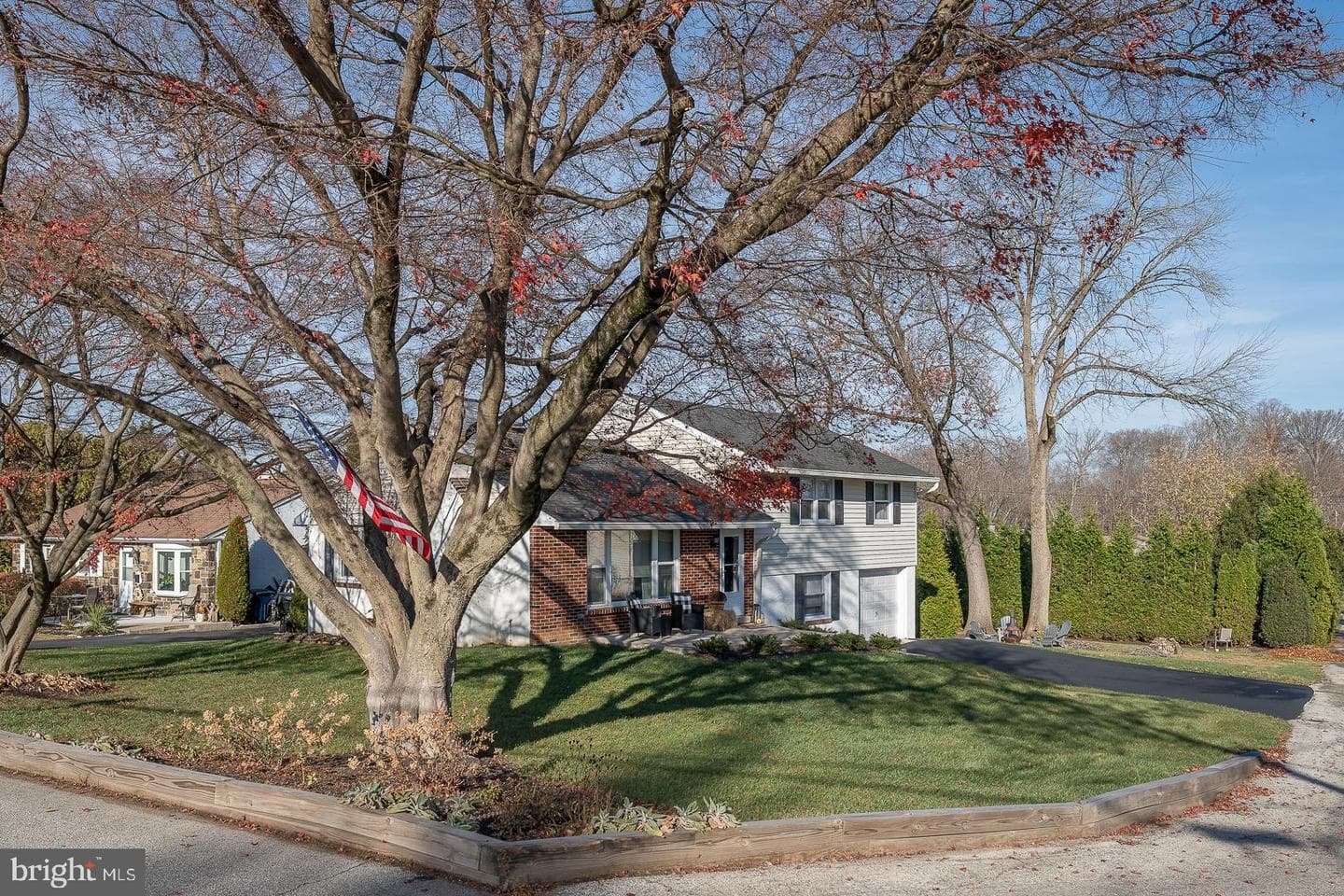 611 Tennis Avenue photo 33
