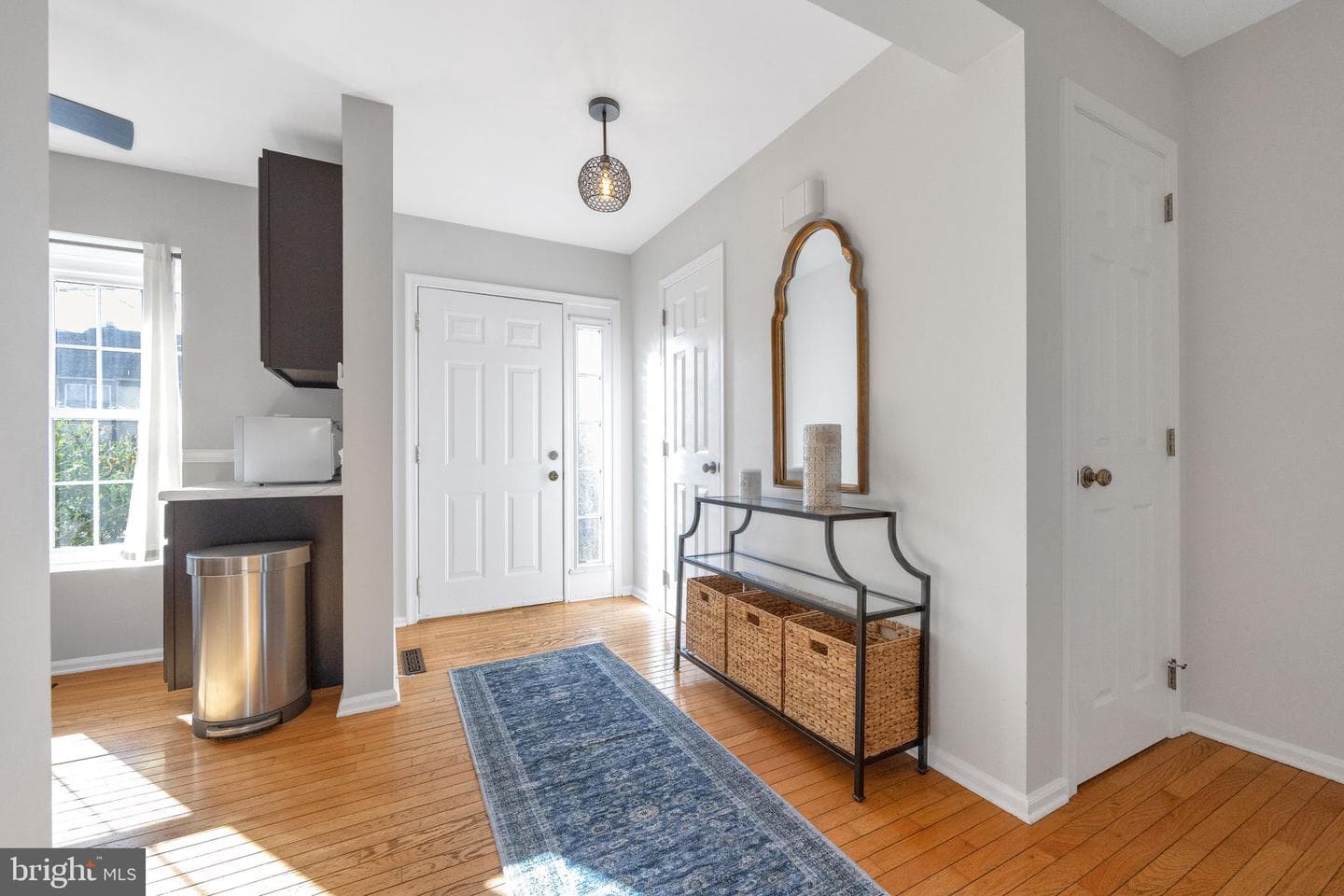 75 Talbot Court photo 2