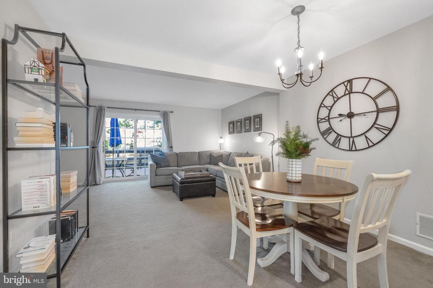 75 Talbot Court photo 8