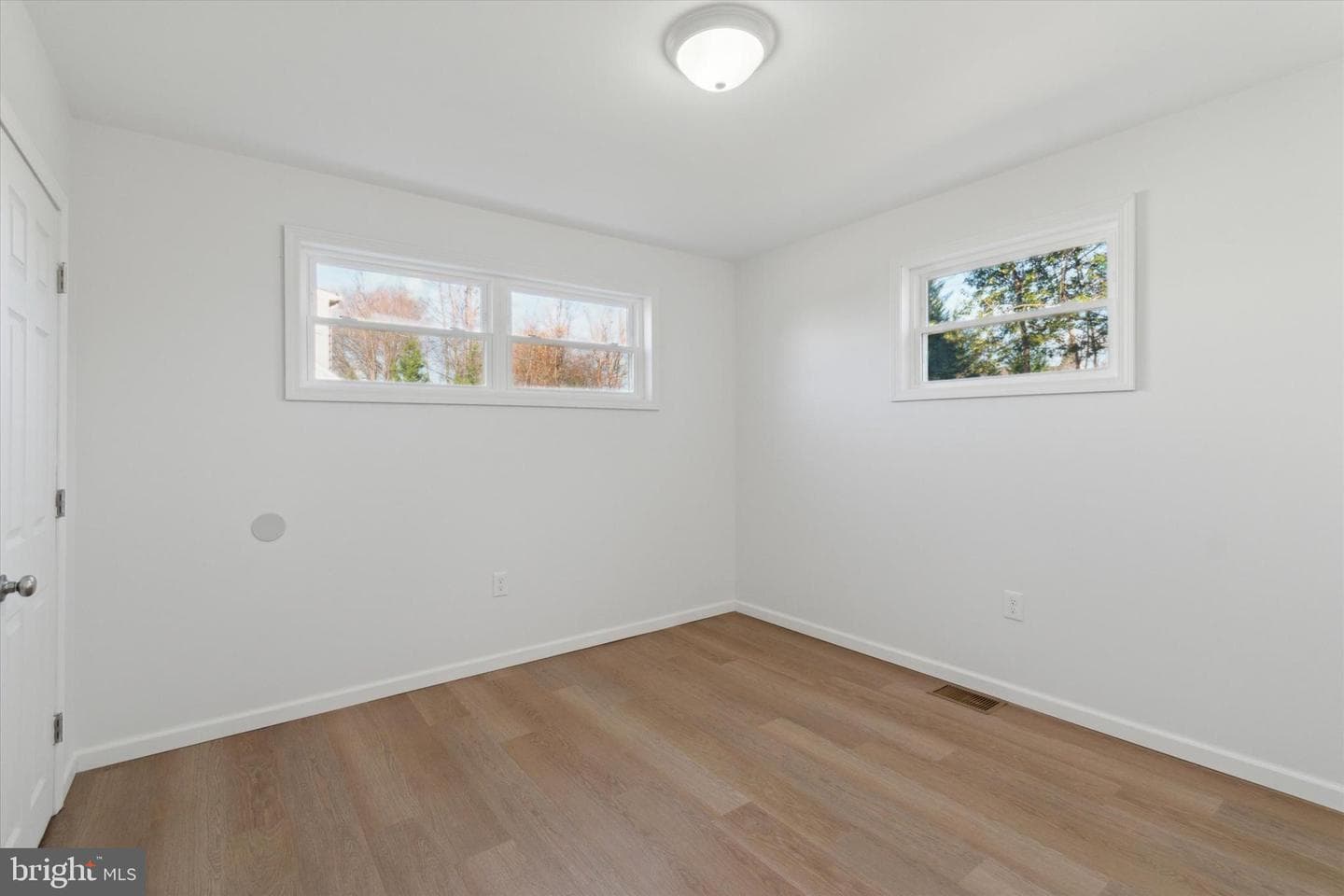 3757 6th Street photo 10