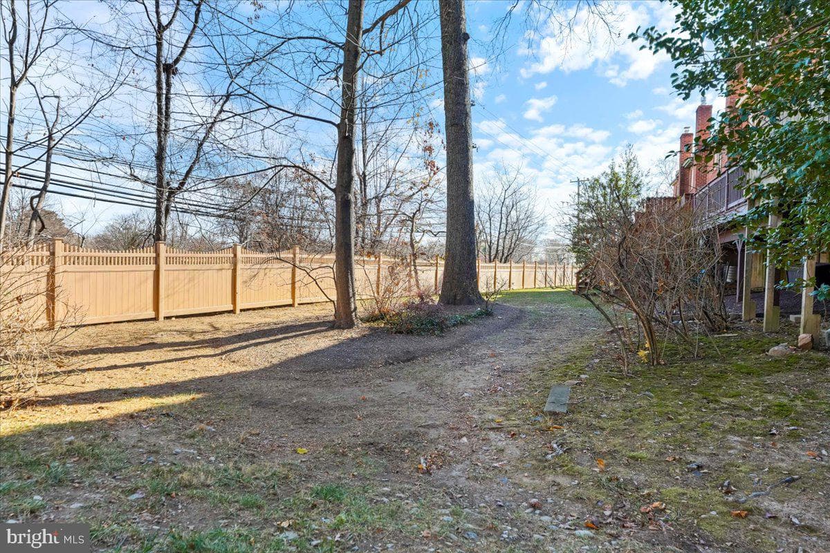 19 Northgate Village photo 22