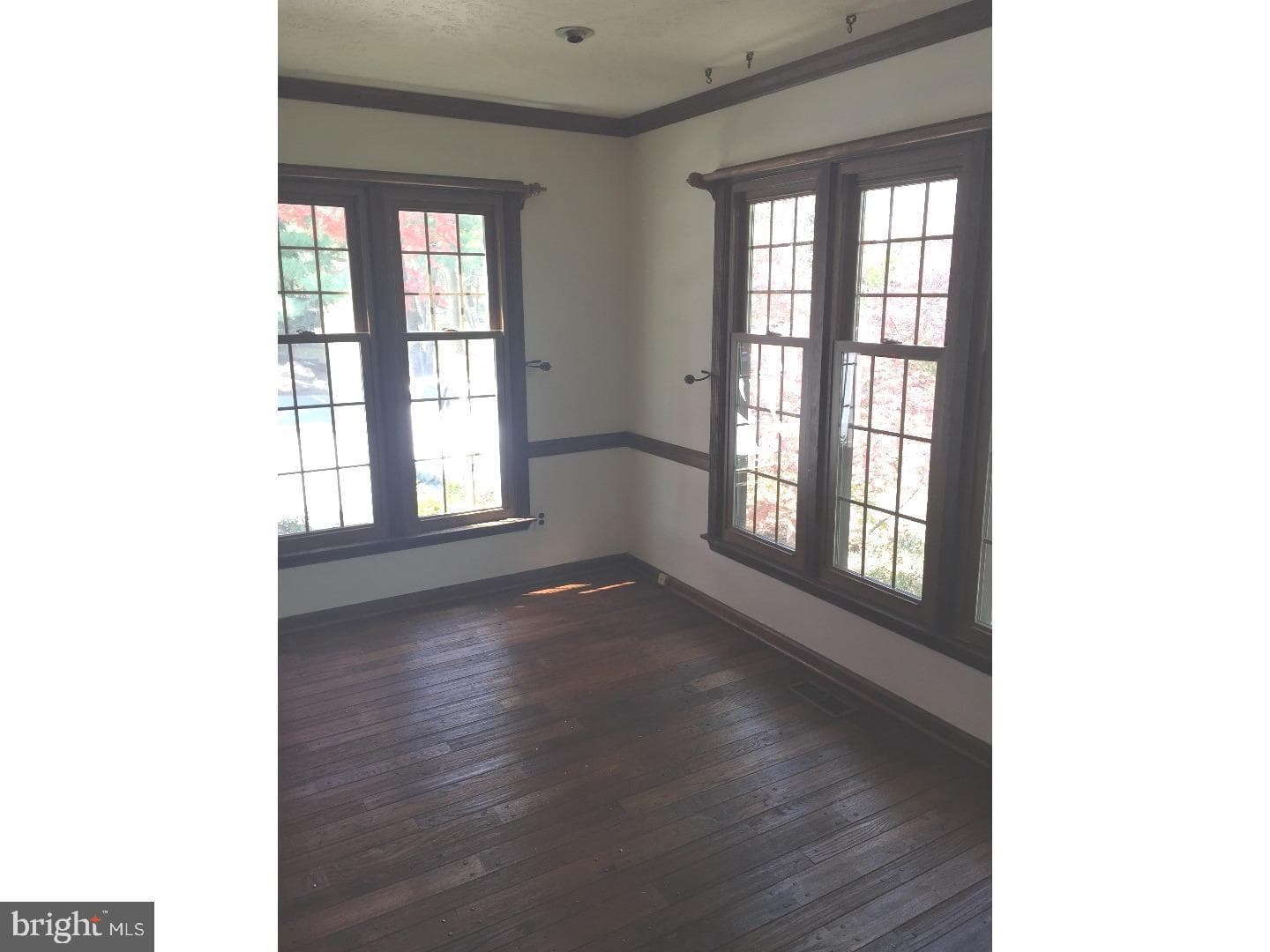 19 Northgate Village photo 3