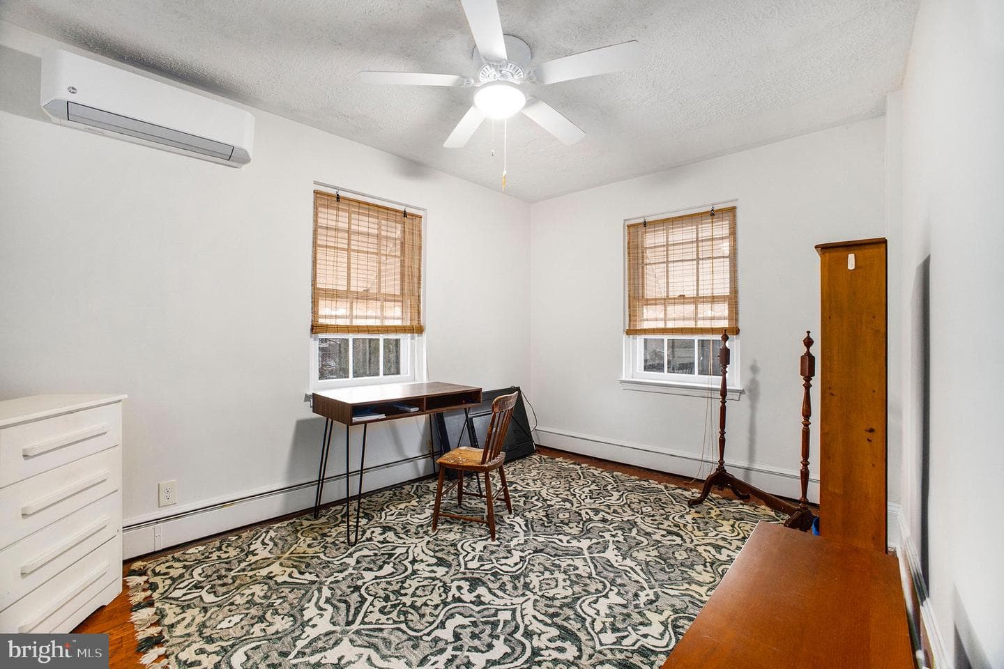 422 Vernon Street photo 22