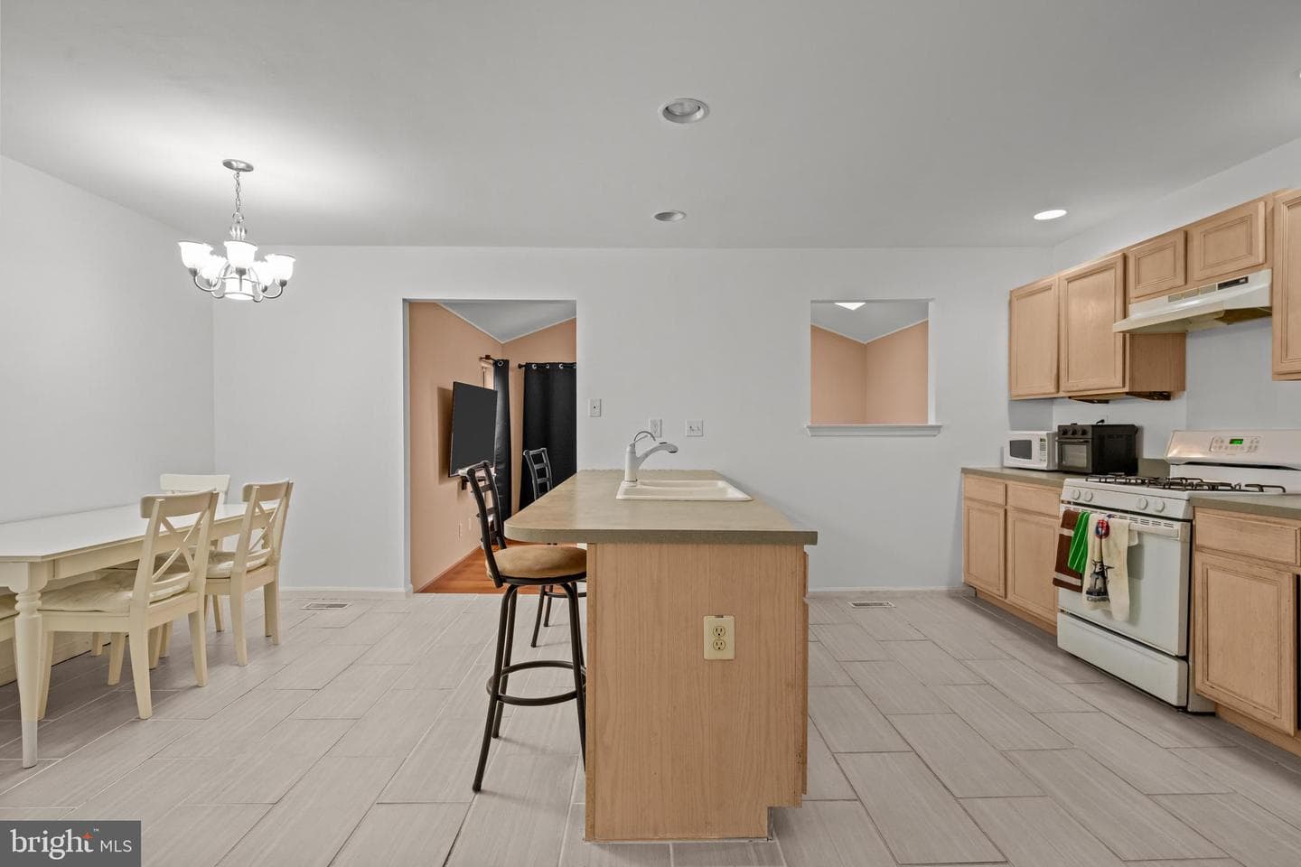 141 Marie Circle photo 8
