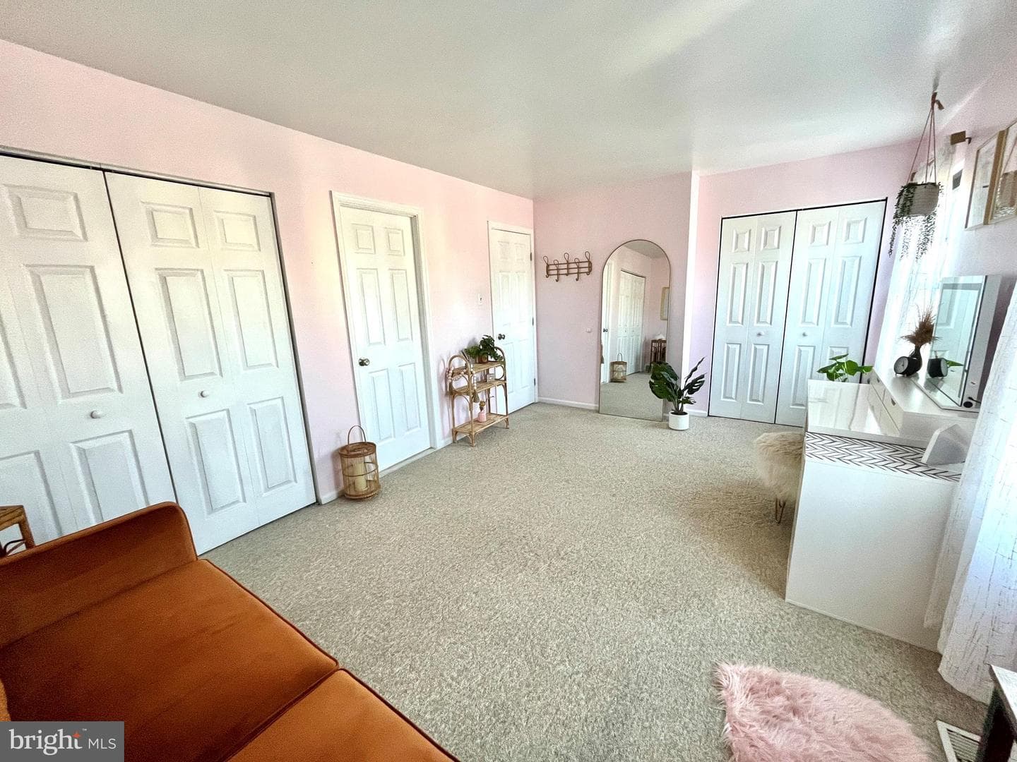 209 Aucott Road photo 22