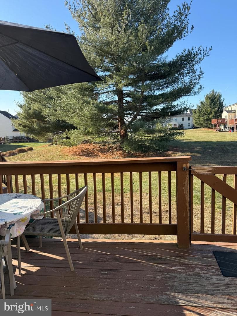 209 Aucott Road photo 30