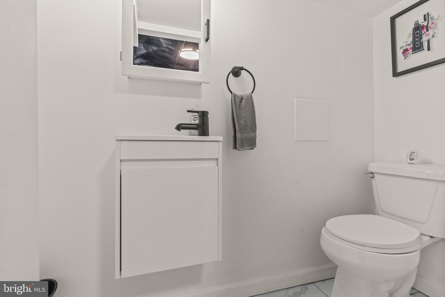 826 Rundale photo 12